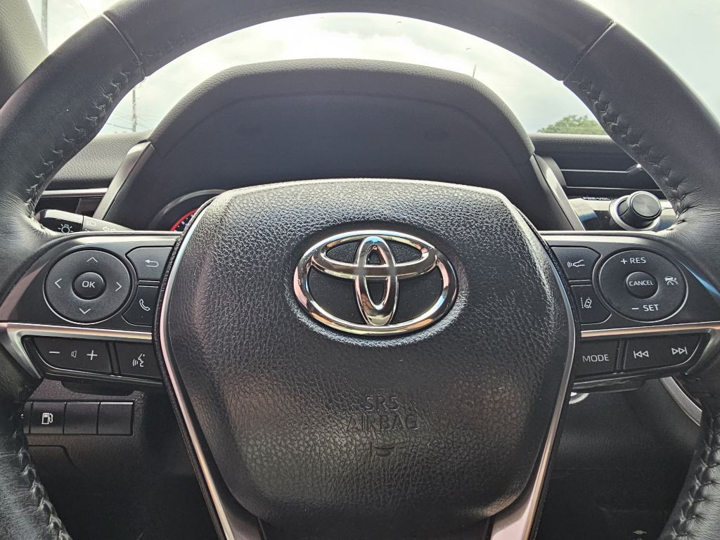 2018 Toyota Camry Image 15
