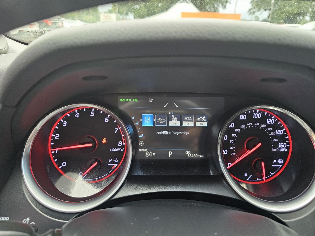 2018 Toyota Camry Image 16