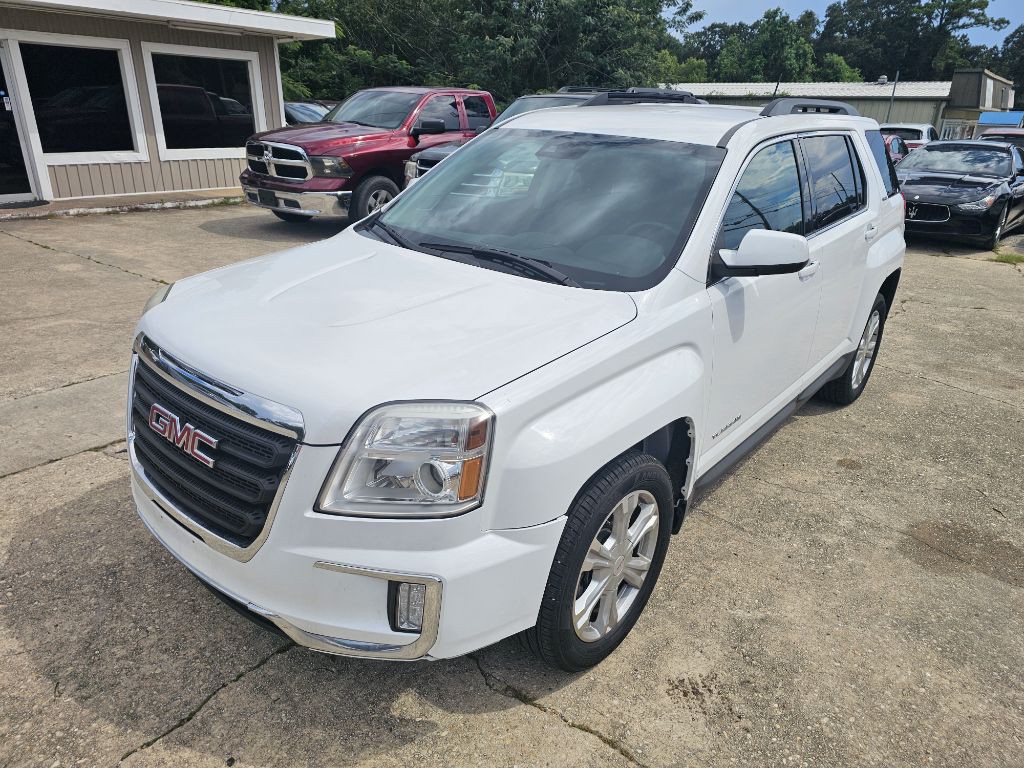 2017 GMC Terrain Image 2