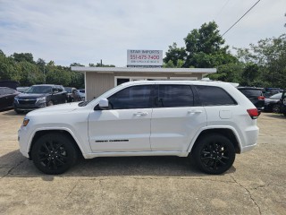 Image for 2021 Jeep Grand Cherokee Laredo ID: 7677979