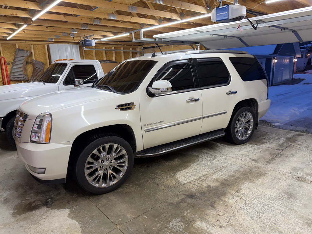 2007 Cadillac Escalade Image 3