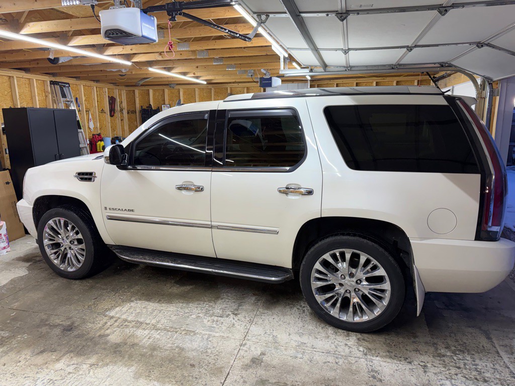 2007 Cadillac Escalade Image 4