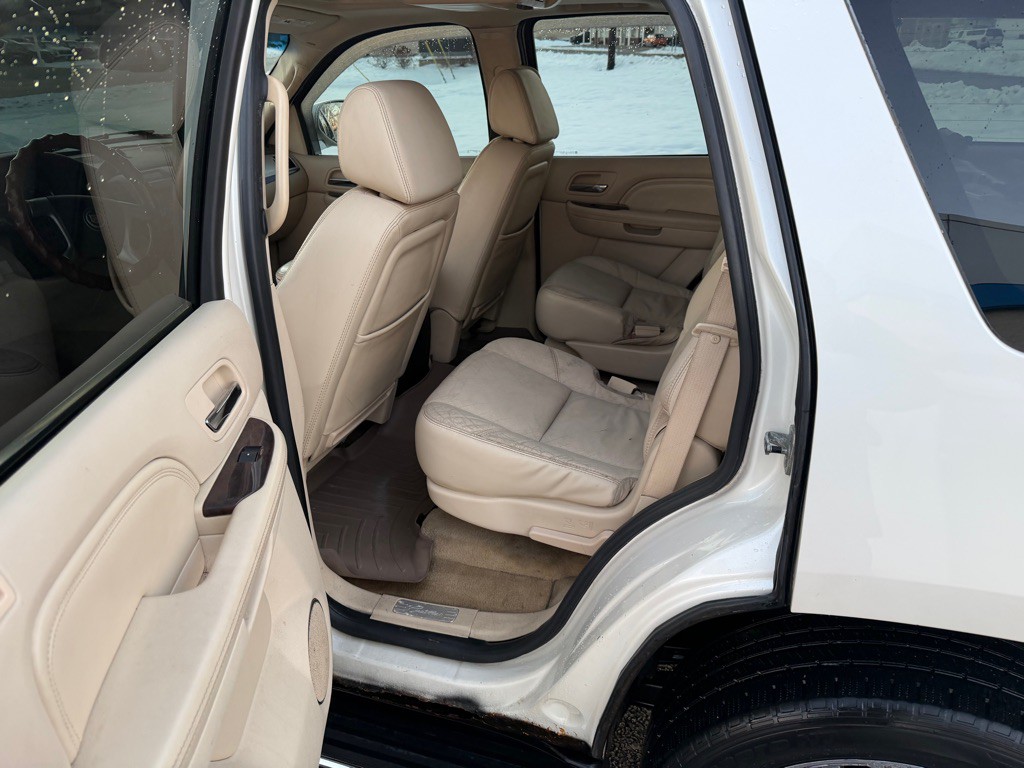 2007 Cadillac Escalade Image 6