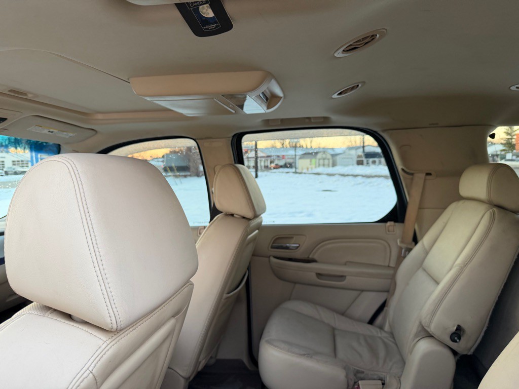 2007 Cadillac Escalade Image 7