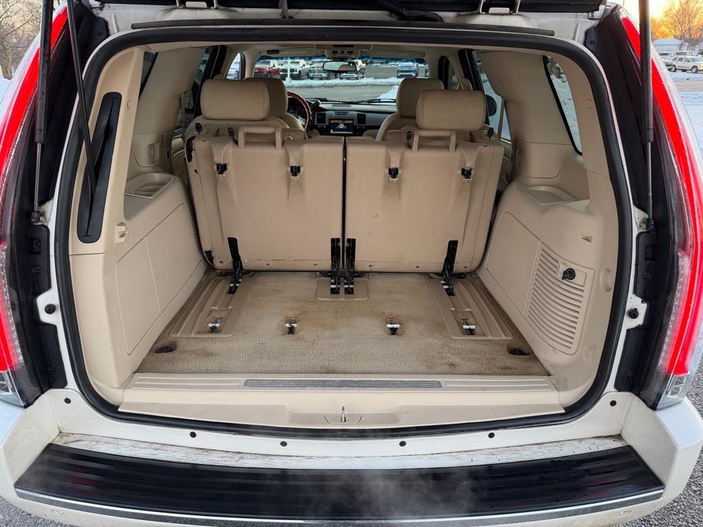 2007 Cadillac Escalade Image 9