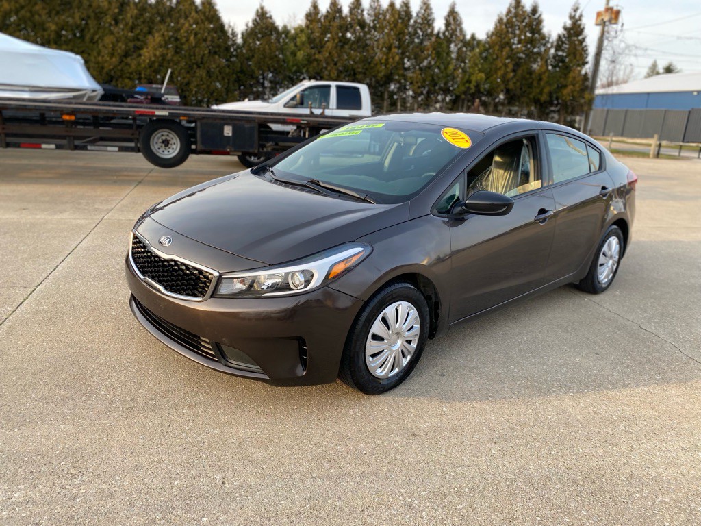 2017 Kia Forte Image 19