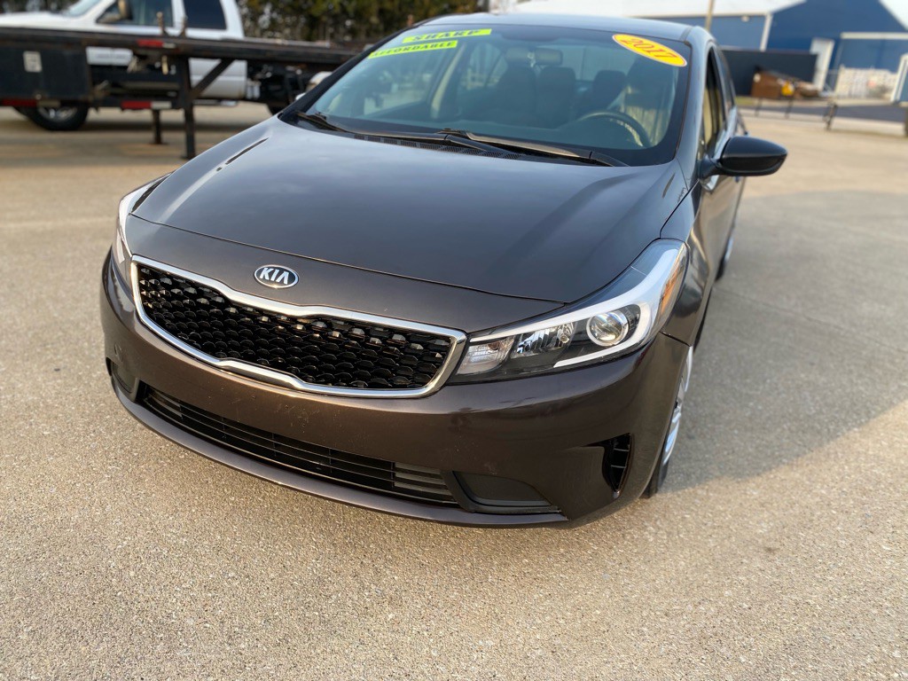 2017 Kia Forte Image 22