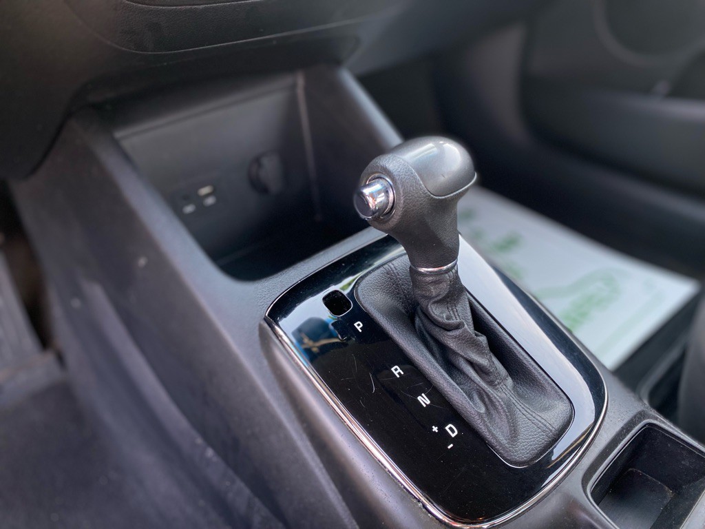 2017 Kia Forte Image 39