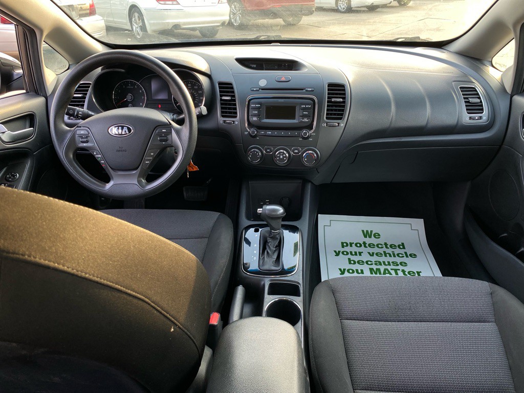 2017 Kia Forte Image 42