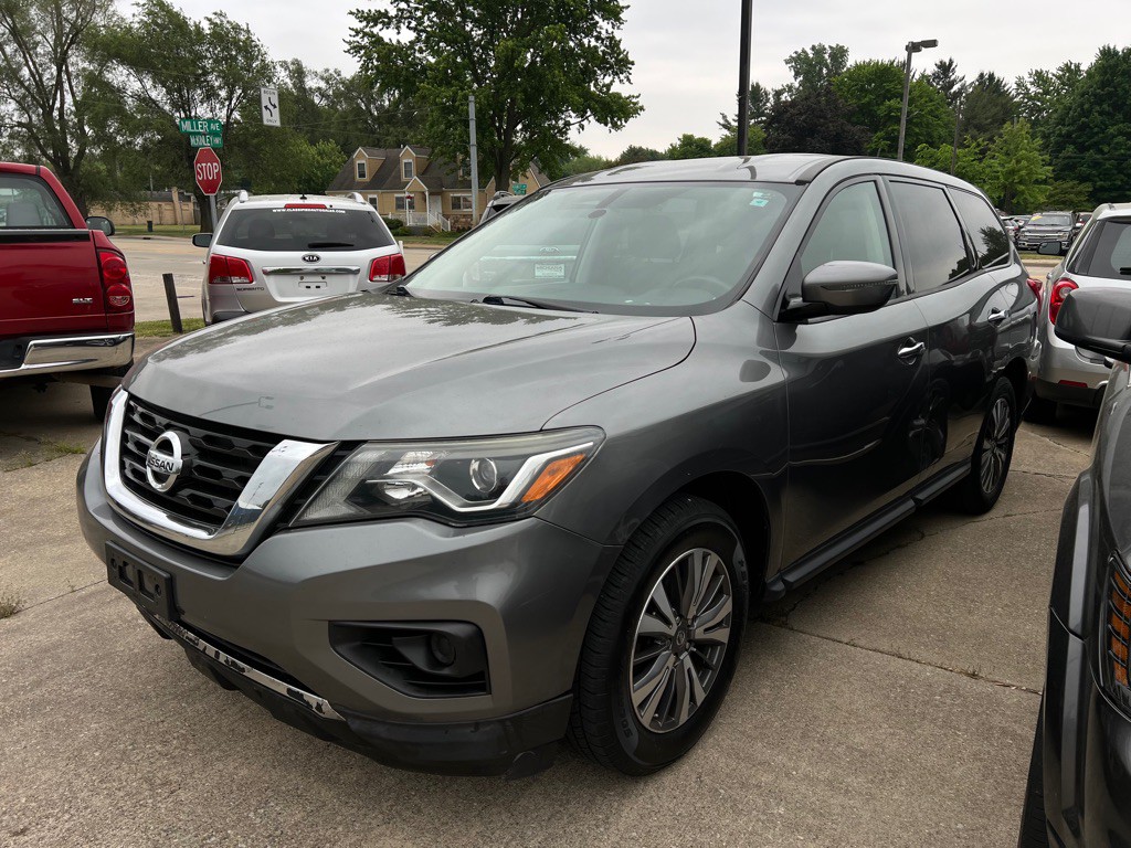 2018 Nissan Pathfinder S