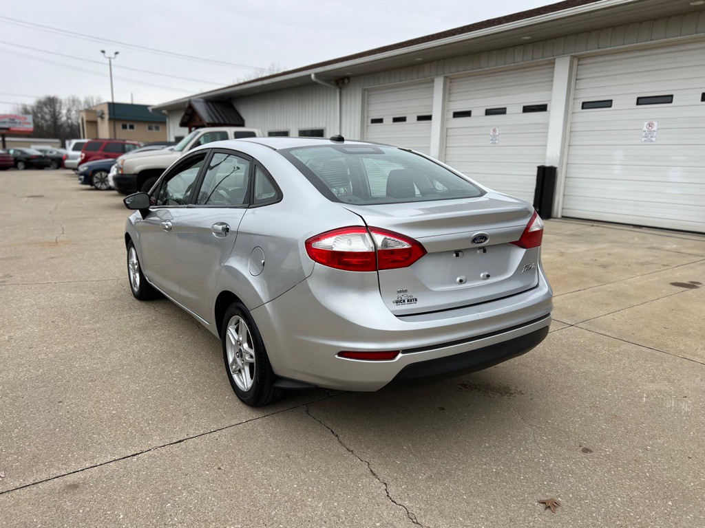 2017 Ford Fiesta Image 10