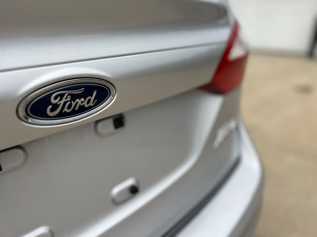 2017 Ford Fiesta Image 17