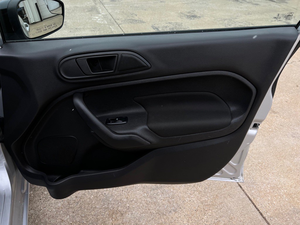 2017 Ford Fiesta Image 33