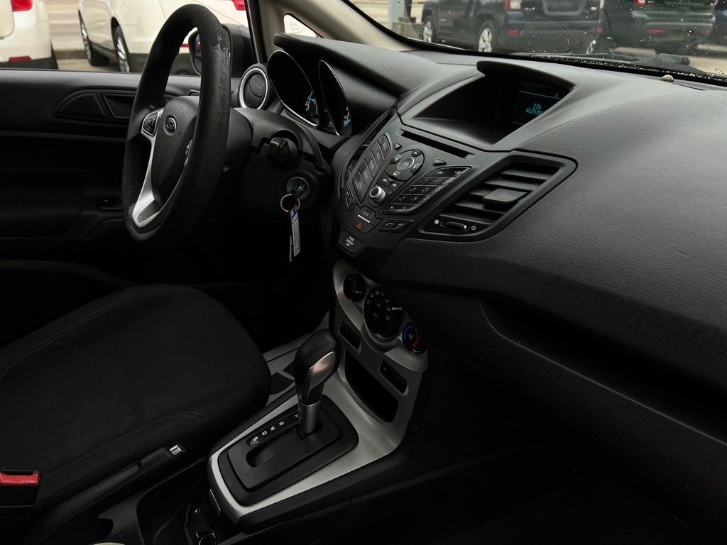 2017 Ford Fiesta Image 35
