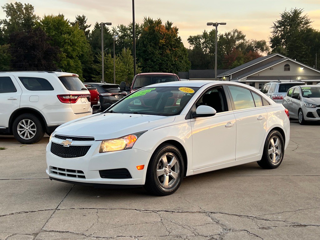 2012 Chevrolet Cruze Image 1
