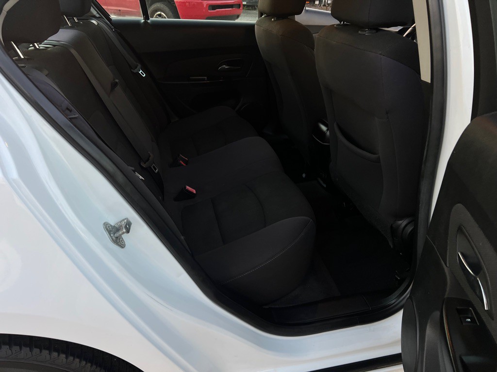 2012 Chevrolet Cruze Image 31