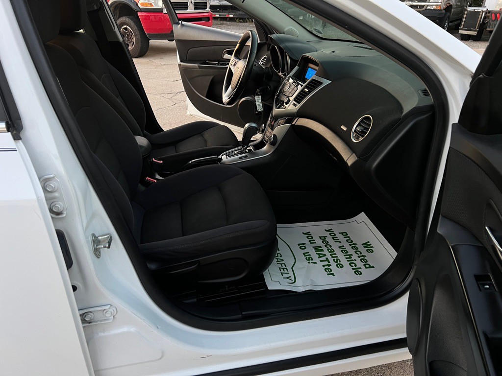 2012 Chevrolet Cruze Image 36