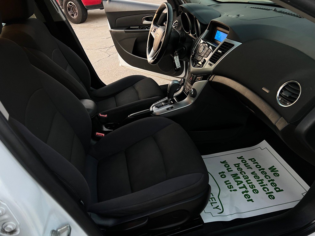 2012 Chevrolet Cruze Image 37