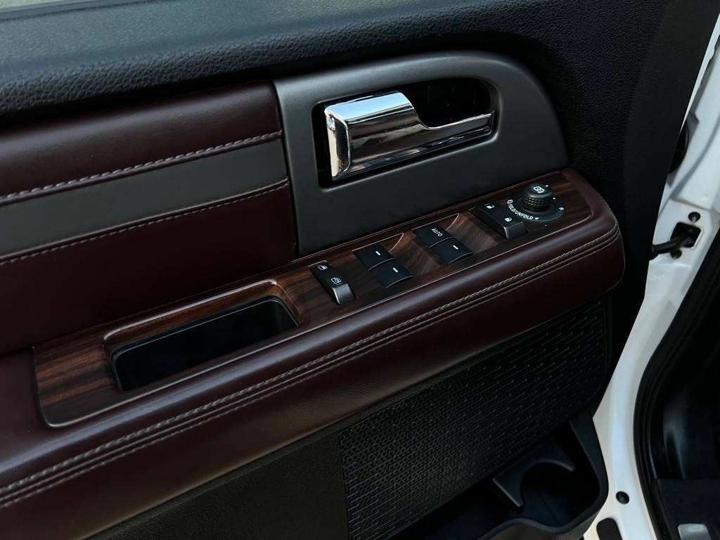 2015 Ford Expedition Image 17