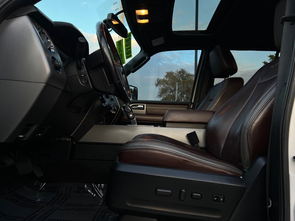 2015 Ford Expedition Image 20