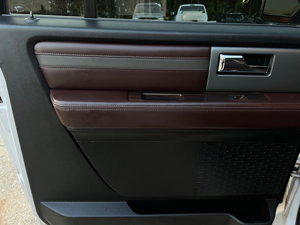 2015 Ford Expedition Image 29