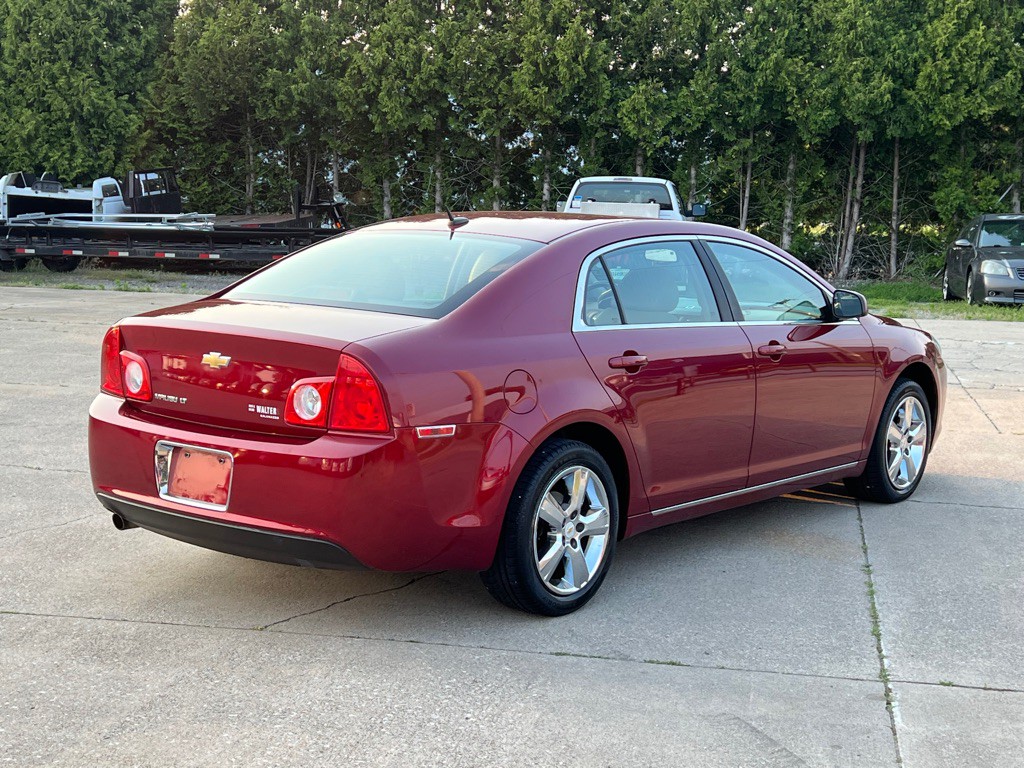 2011 Chevrolet Malibu Image 5
