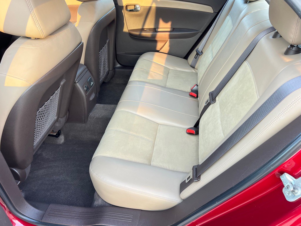 2011 Chevrolet Malibu Image 29
