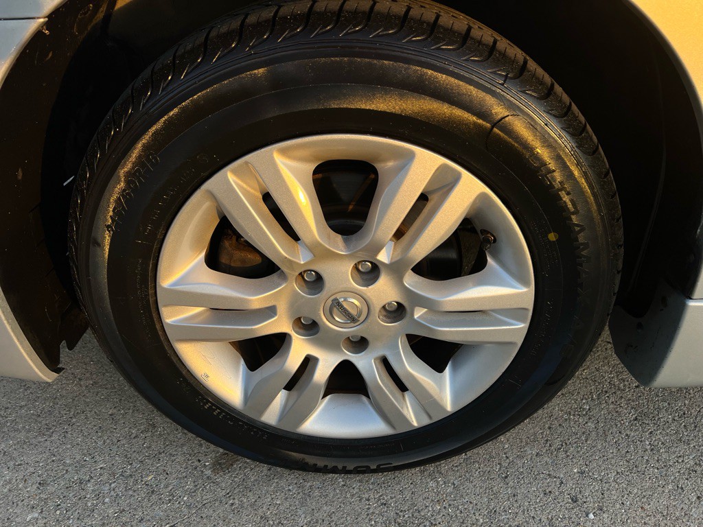 2010 Nissan Altima Image 14