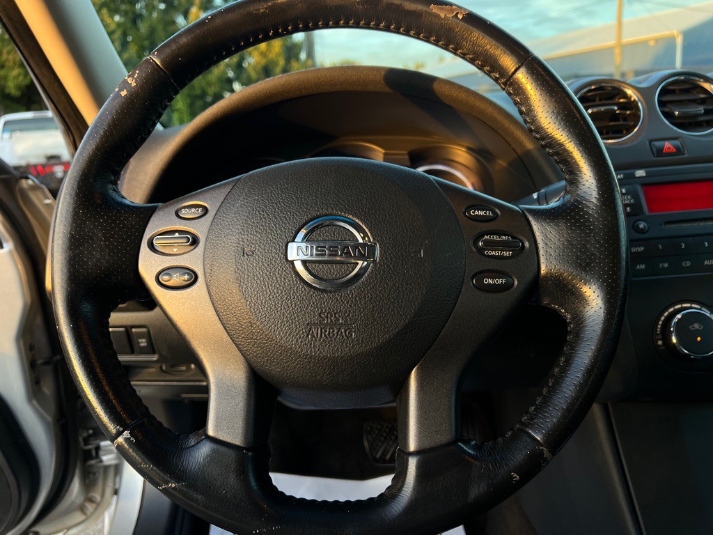 2010 Nissan Altima Image 21