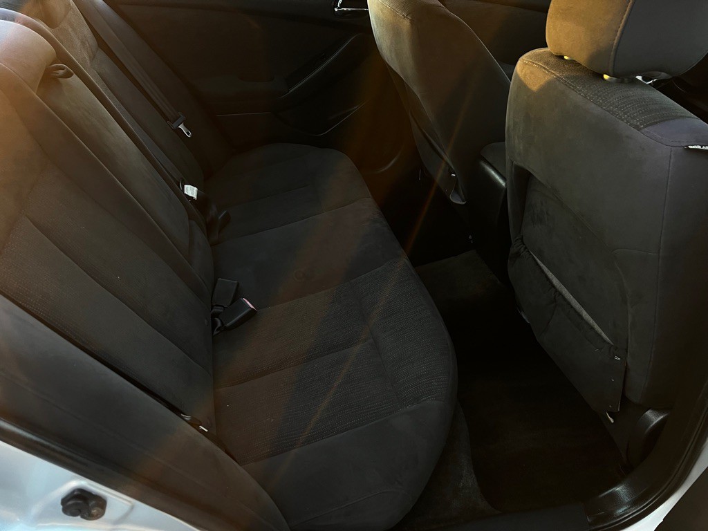 2010 Nissan Altima Image 34