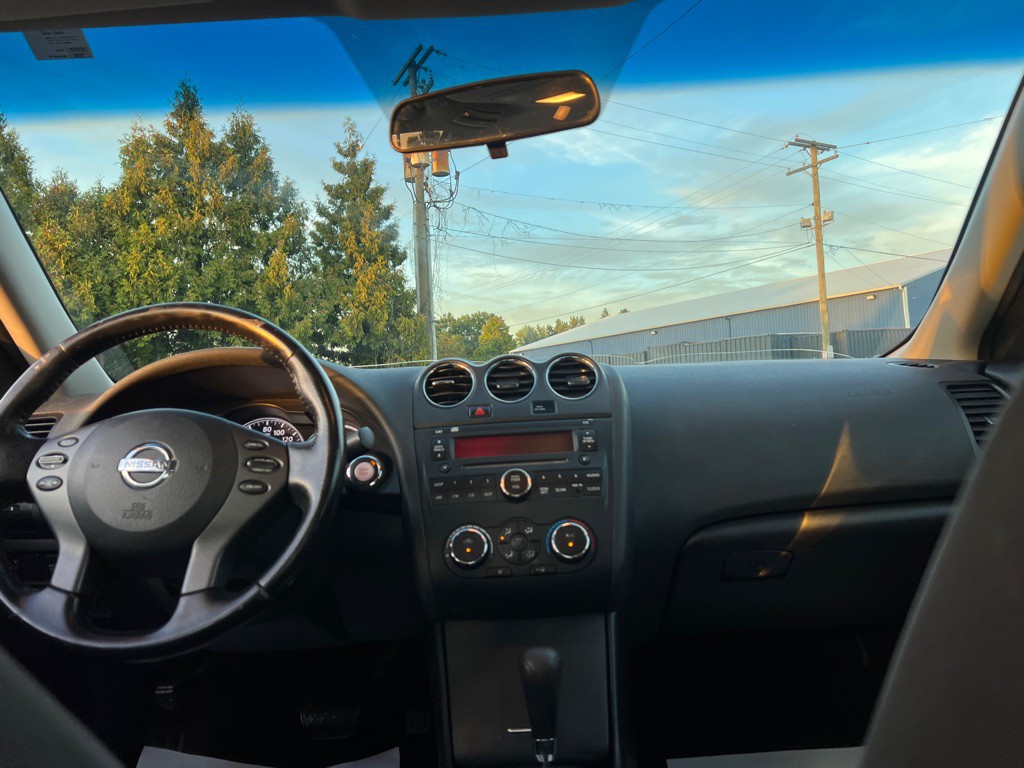 2010 Nissan Altima Image 35