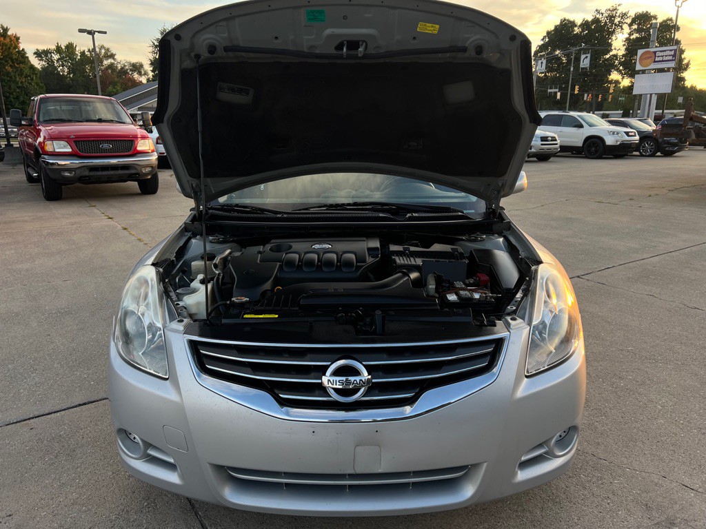 2010 Nissan Altima Image 39