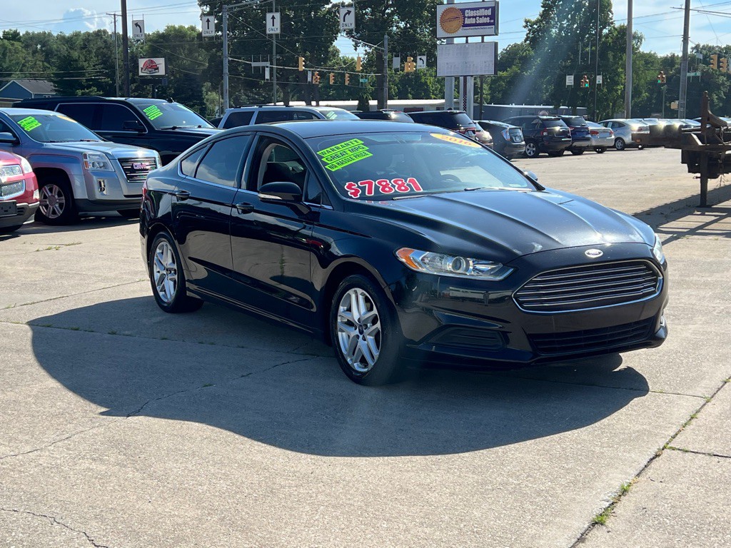2016 Ford Fusion Image 2