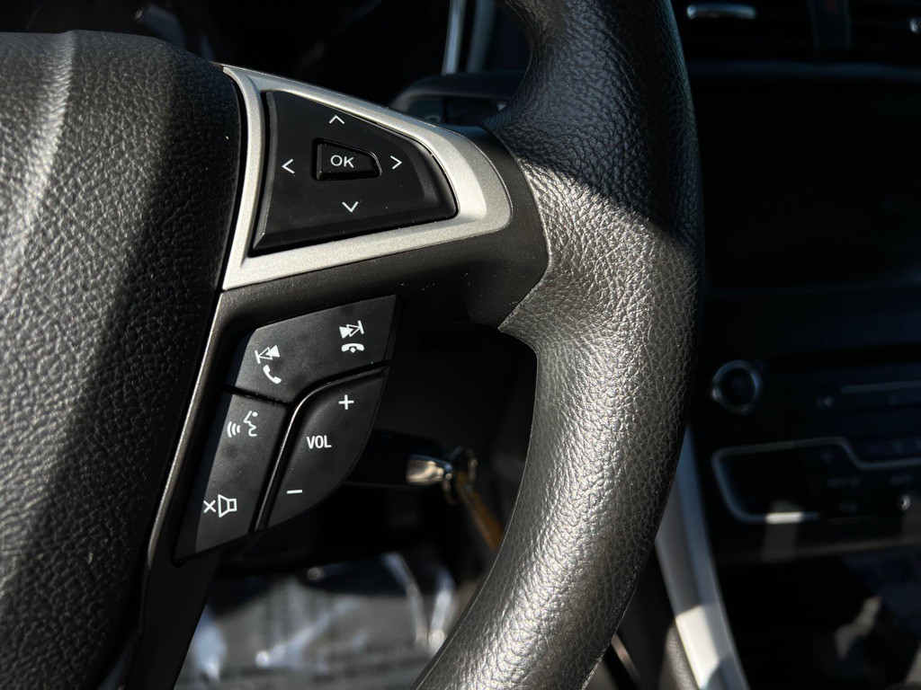 2016 Ford Fusion Image 18