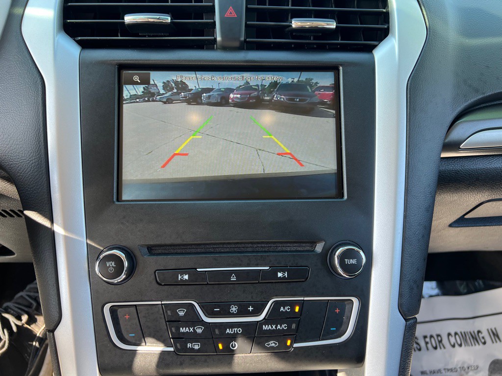 2016 Ford Fusion Image 23