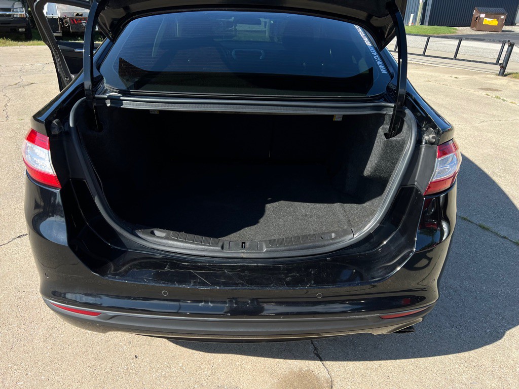 2016 Ford Fusion Image 26