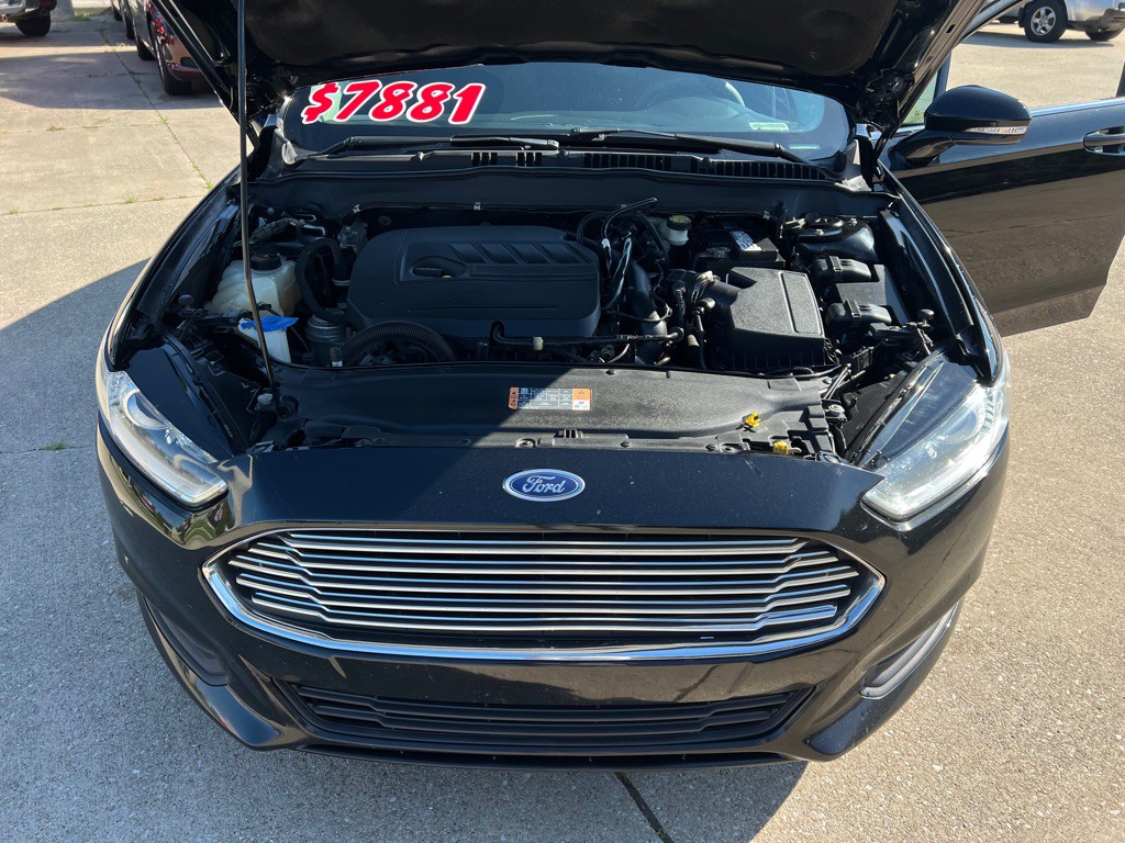 2016 Ford Fusion Image 34