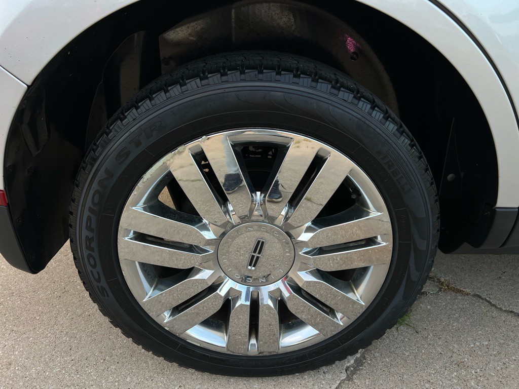 2009 Lincoln MKX Image 16