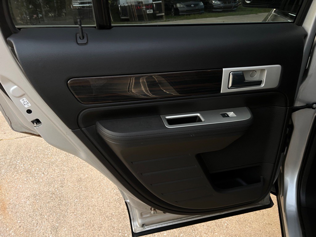 2009 Lincoln MKX Image 28