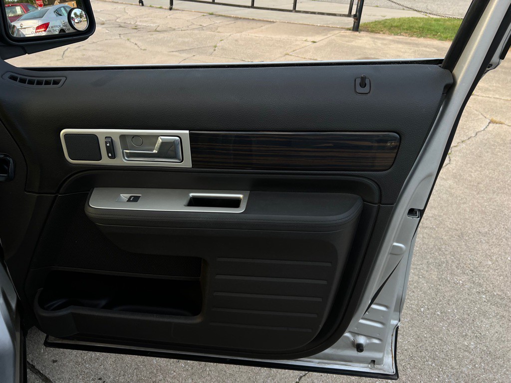 2009 Lincoln MKX Image 38