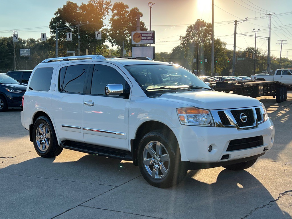 2010 Nissan Armada Image 2