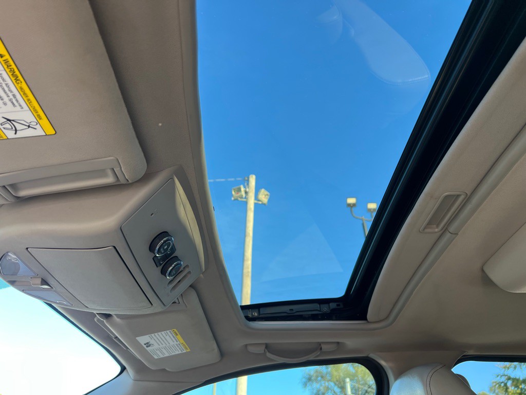 2010 Nissan Armada Image 15