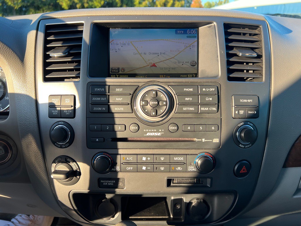 2010 Nissan Armada Image 20