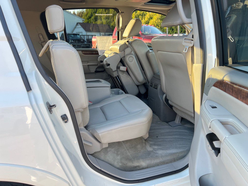 2010 Nissan Armada Image 31