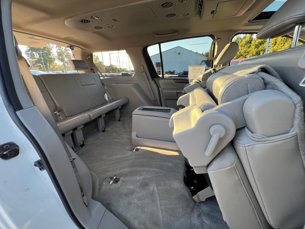 2010 Nissan Armada Image 33