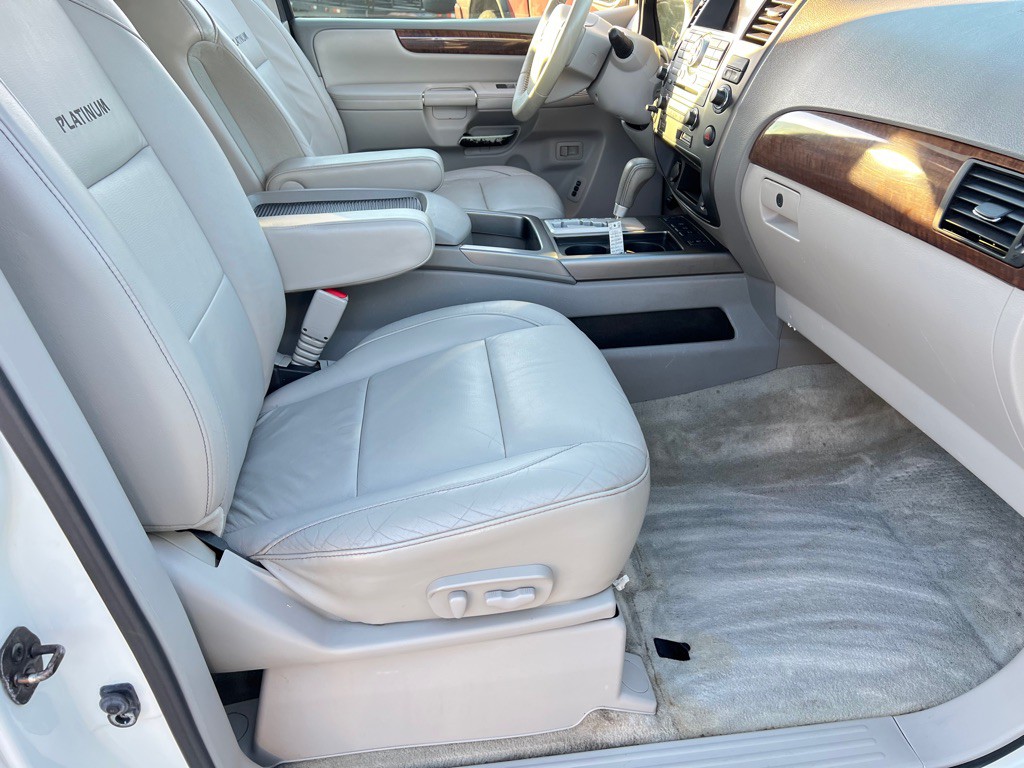 2010 Nissan Armada Image 39