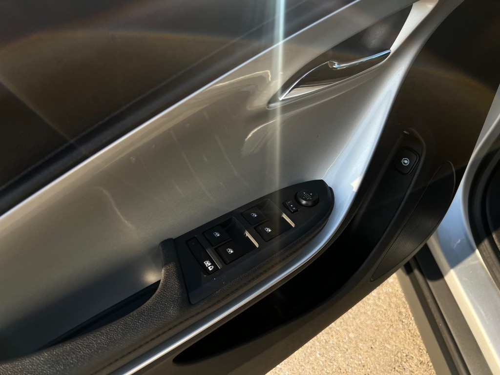 2013 Chevrolet Volt Image 18