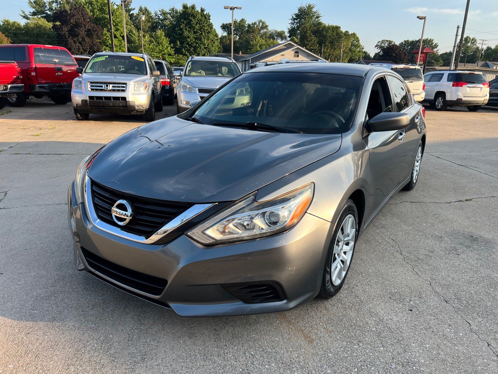 2016 Nissan Altima Image 12