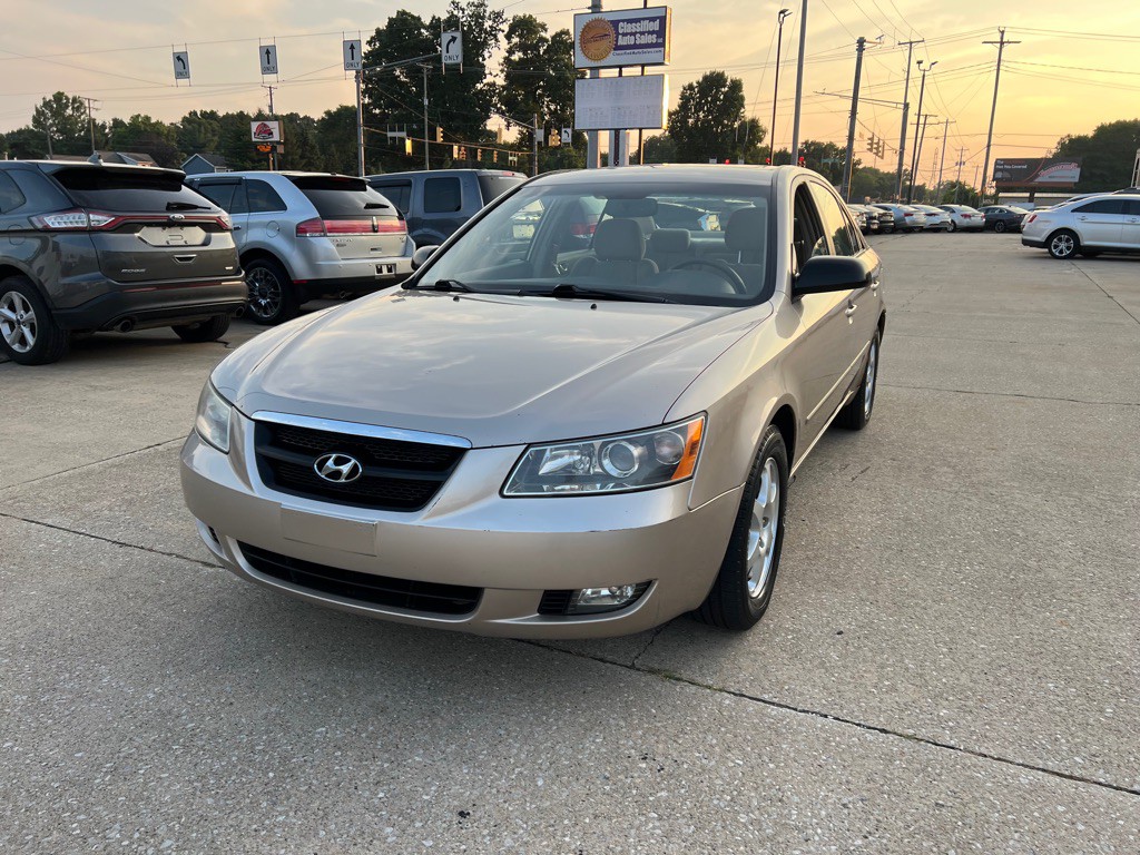 2006 Hyundai Sonata Image 2