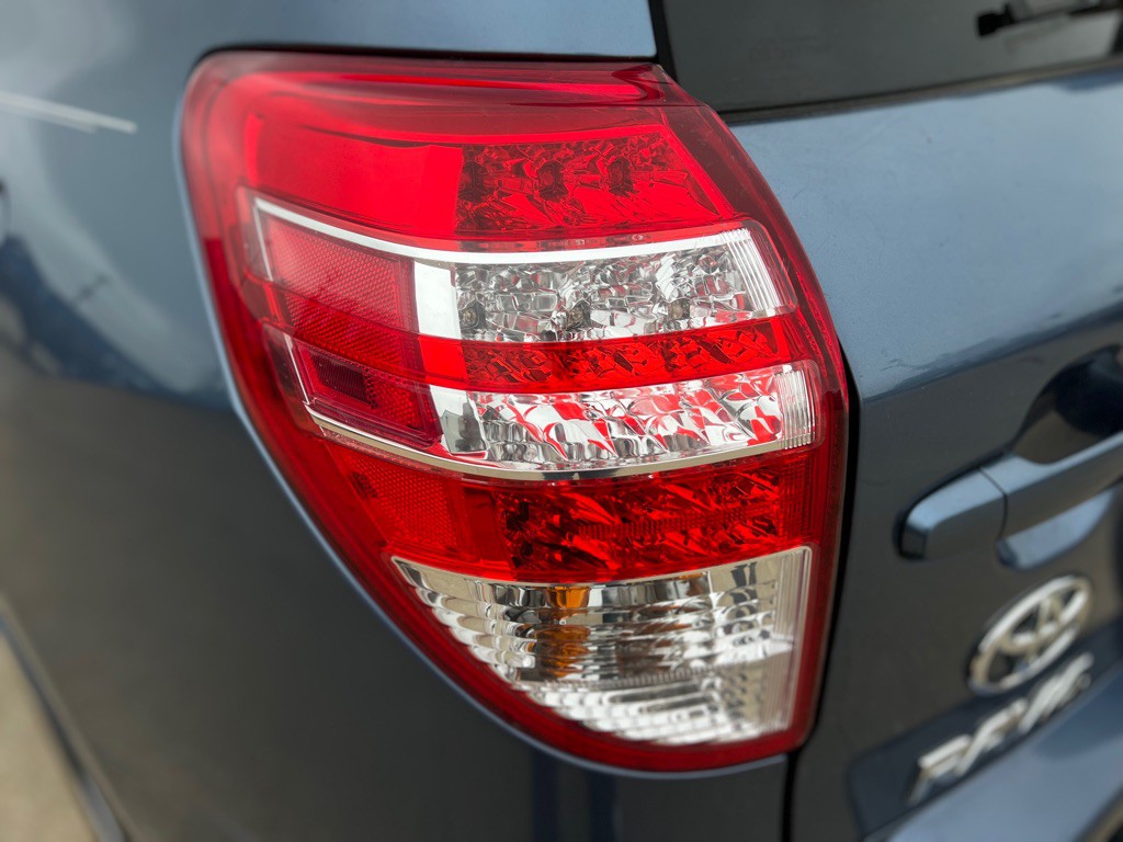 2012 Toyota Rav4 Image 18